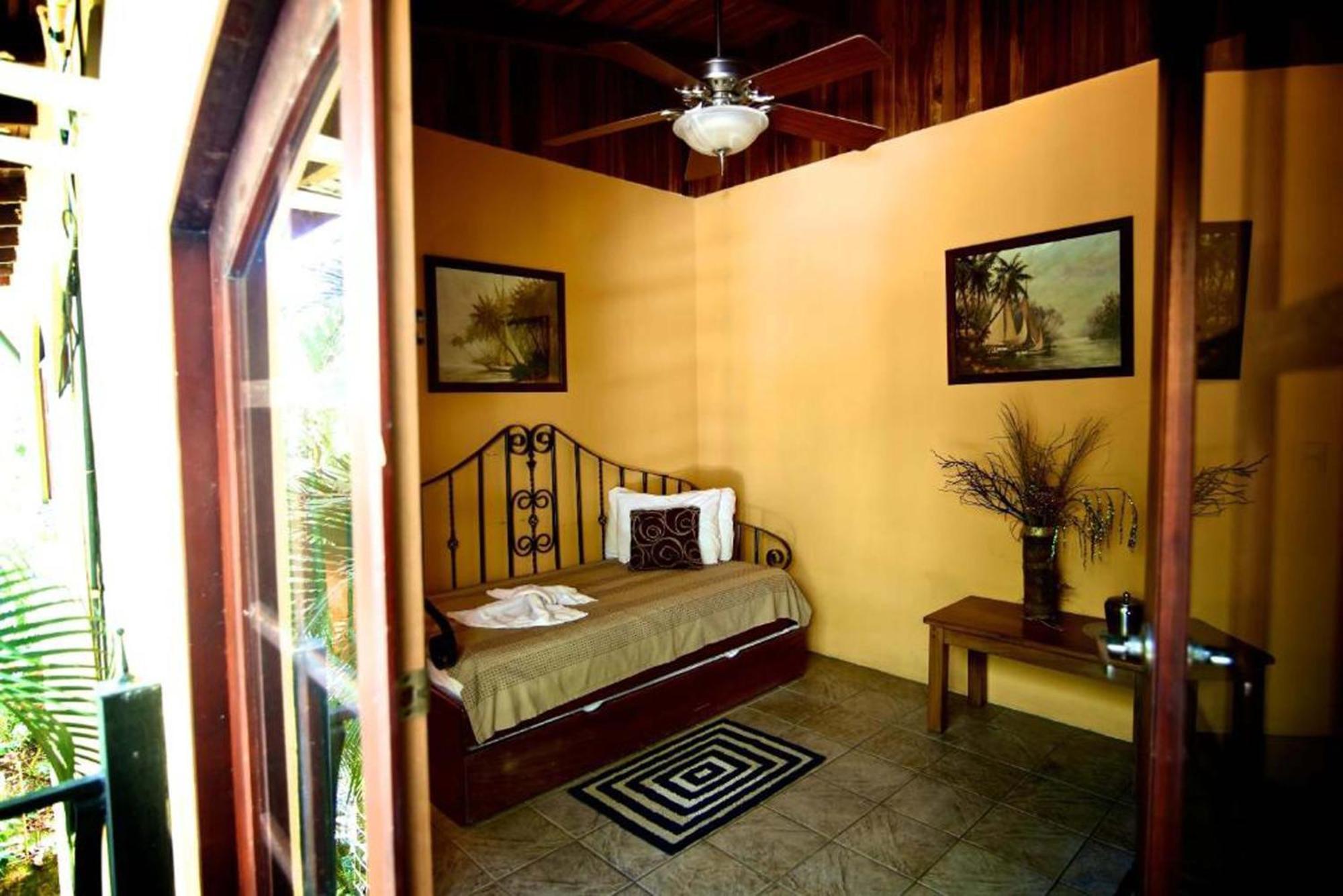 Mango Moon Villa Nationalpark Nationalpark Manuel Antonio Exterior foto
